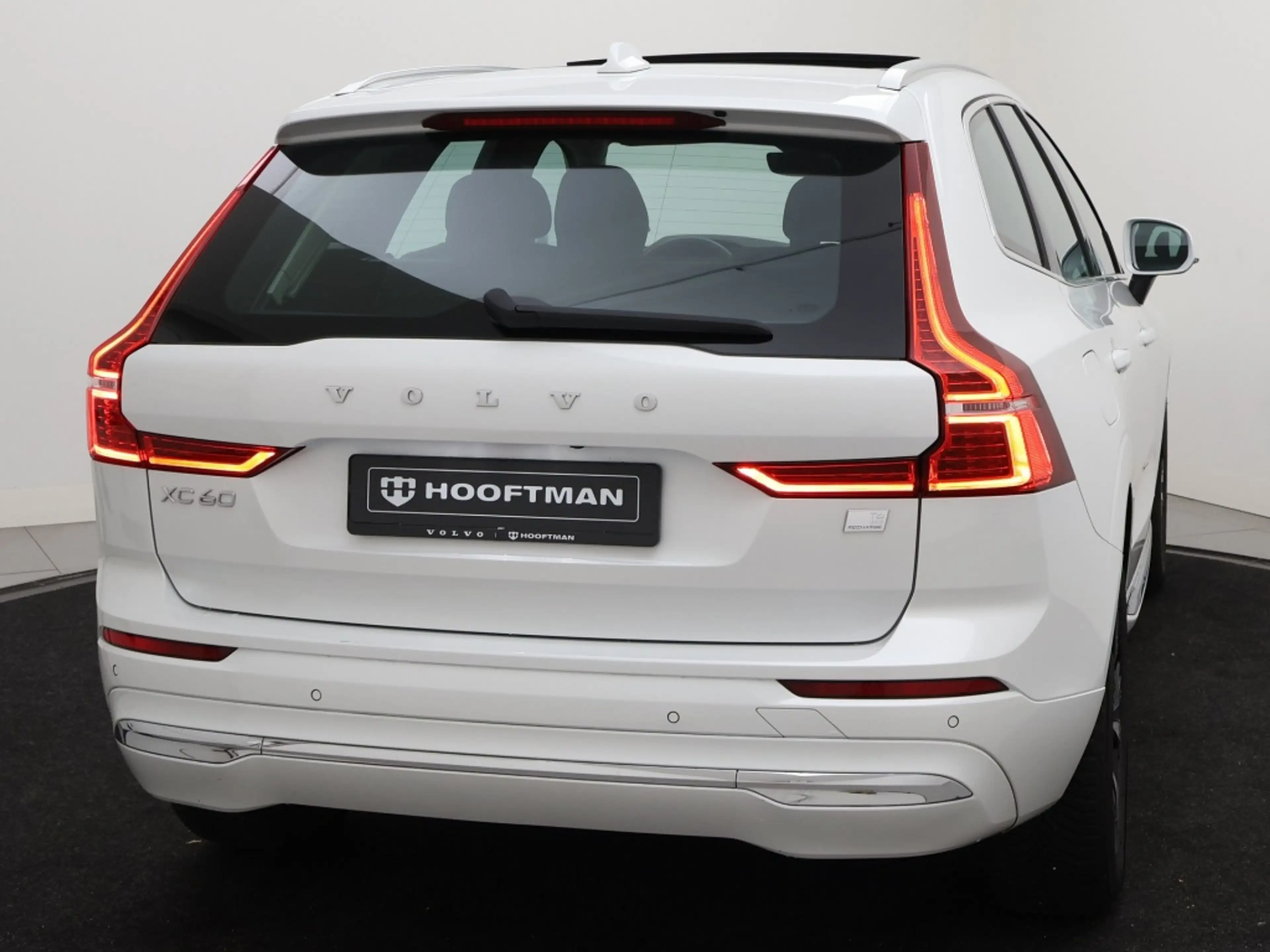 Volvo XC60 T6 PLUG-IN HYBRID LONG RANGE KEYLESS SCHUIFDAK ACC — photo 5