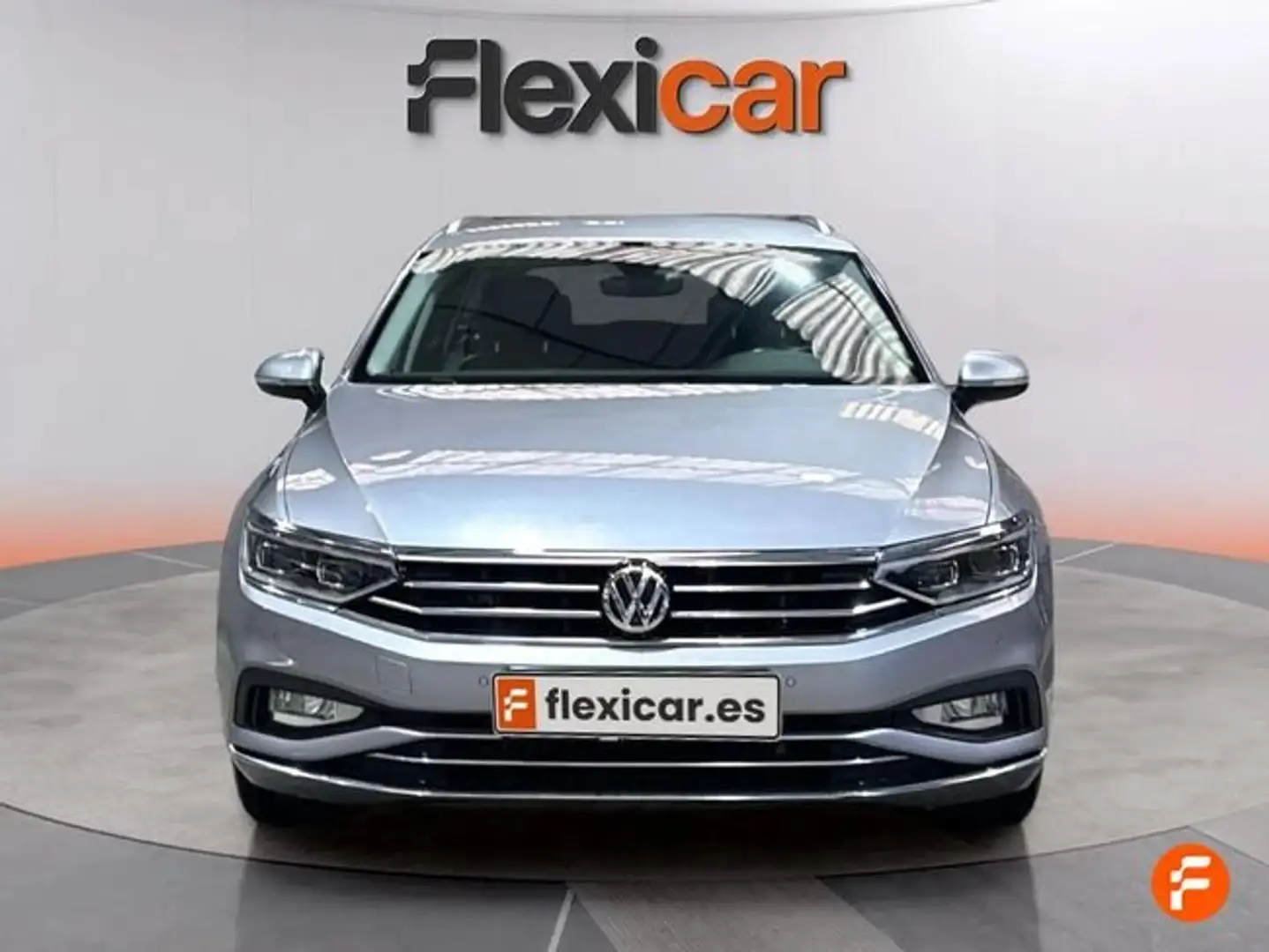 Volkswagen Passat Variant 2.0 TDI 140kW (190CV) DSG - 5P (2020) Gris - 2