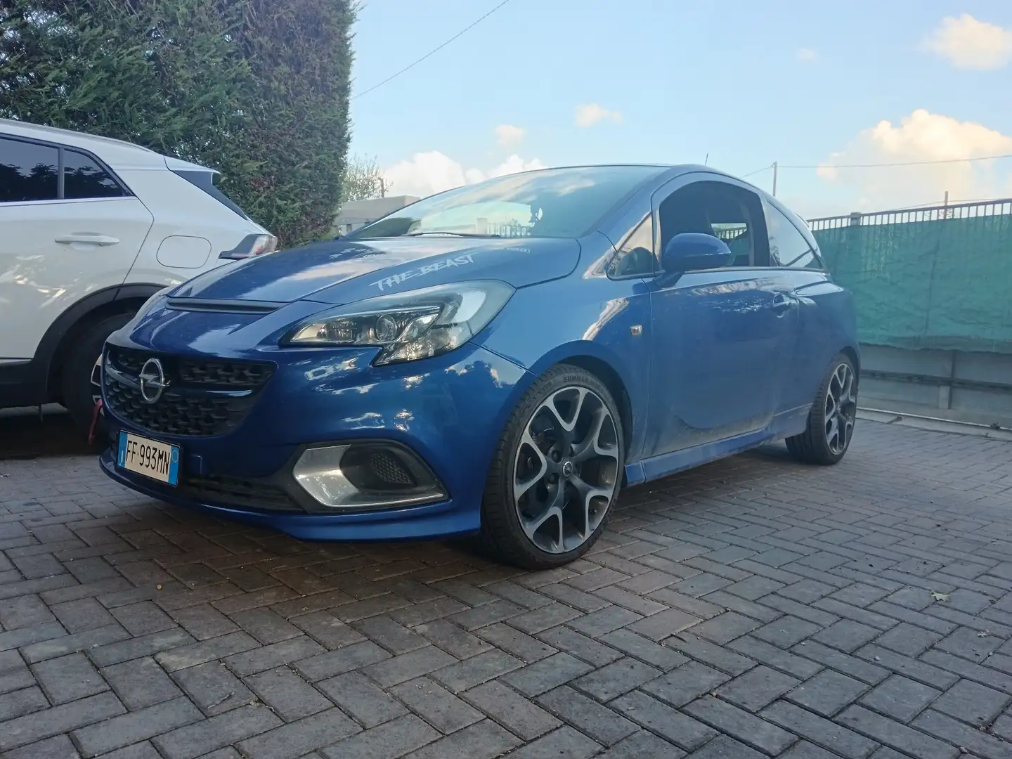 Opel Corsa 3p 1.6t Opc 207cv - 1