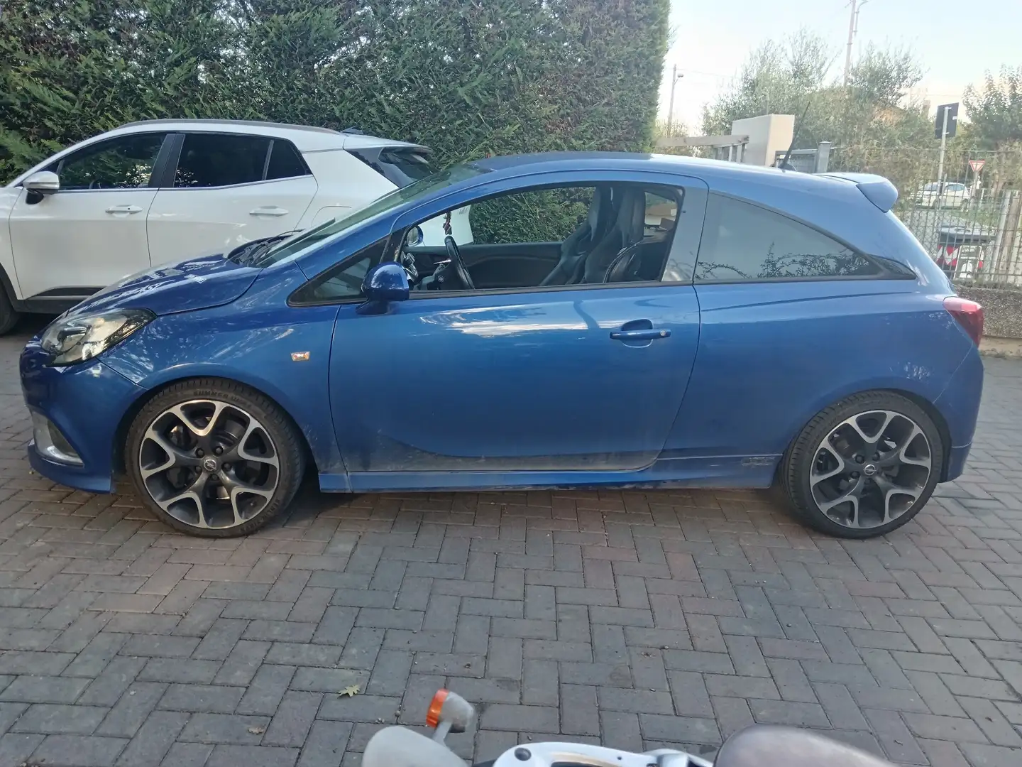 Opel Corsa 3p 1.6t Opc 207cv - 2
