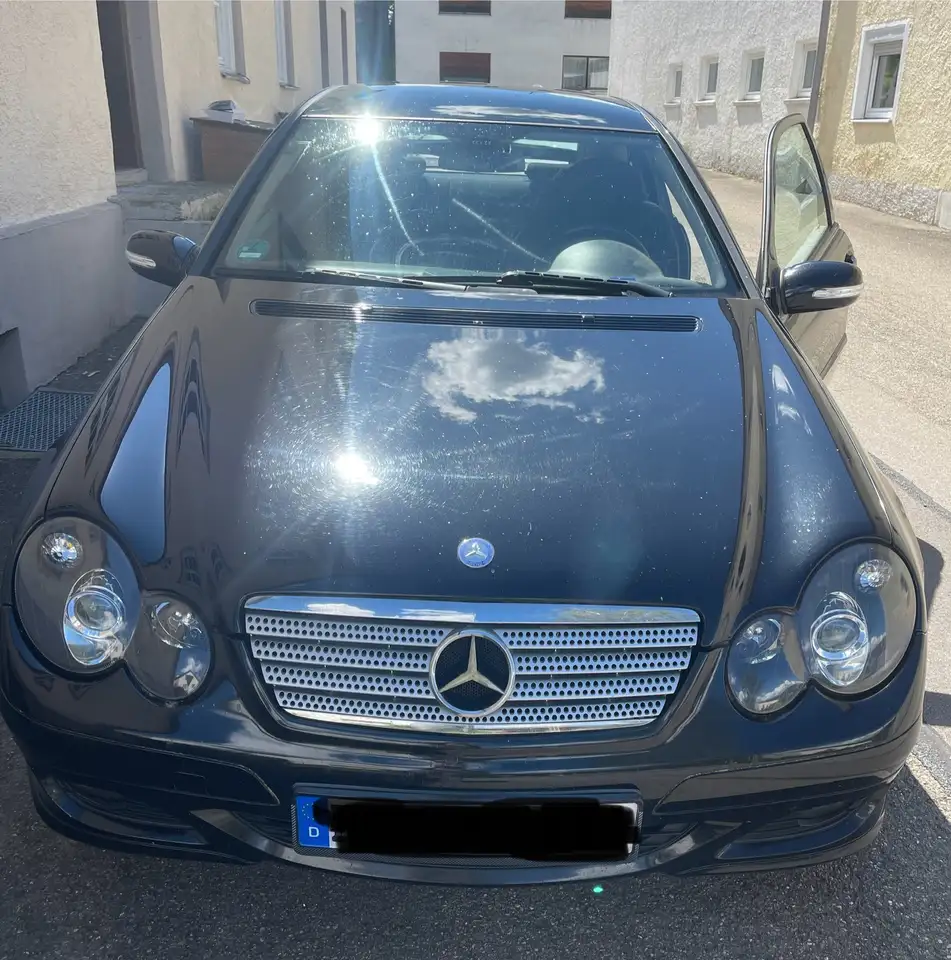 Mercedes-Benz C 230