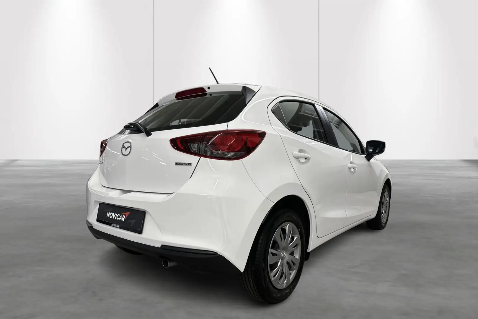 Mazda 2 1.5 Skyactiv-G 55kW Center-Line Fehér - 2