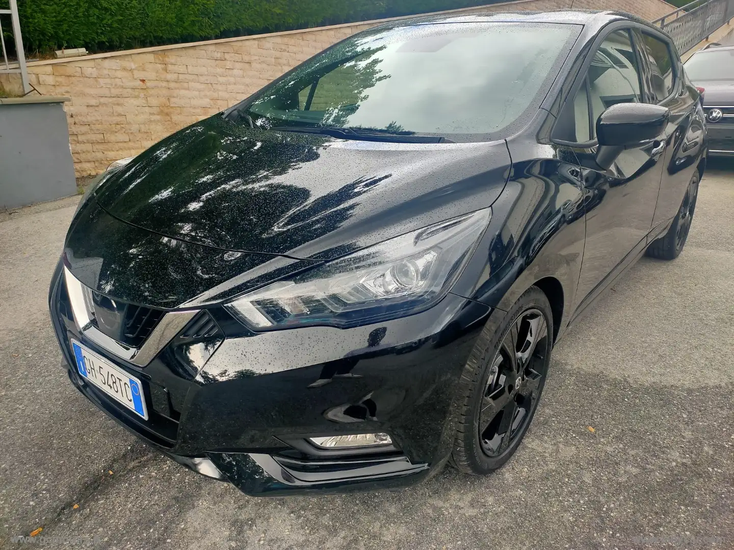 Nissan Micra IG-T 92 5p. N-Sport crna - 1