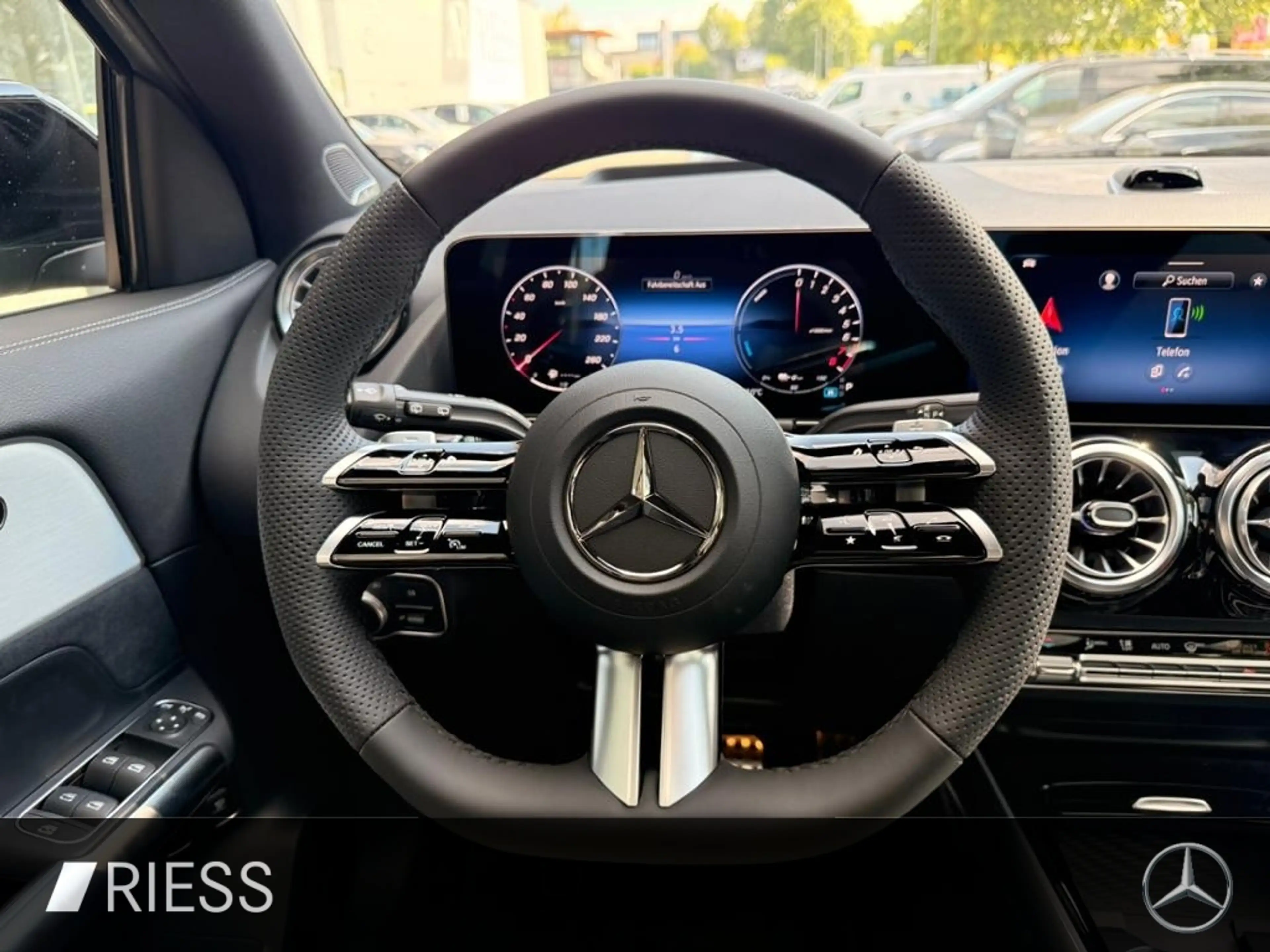 Mercedes-Benz GLA 250 e mit EQ Hybrid Technologie 360 ACC AHK — photo 13