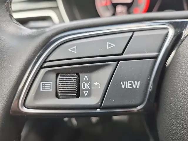 Audi A4 view 13