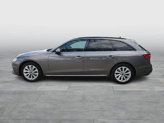 Audi A4 view 3