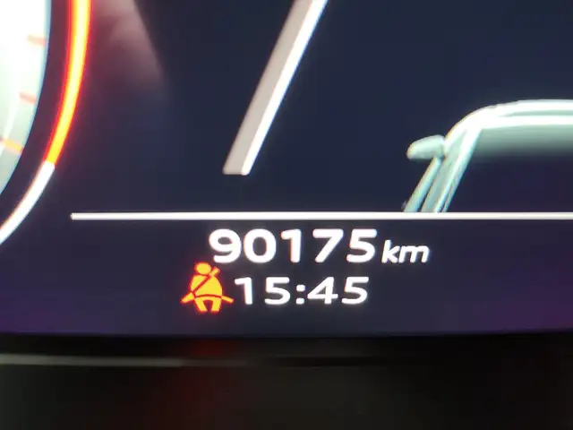 Audi A4 view 11