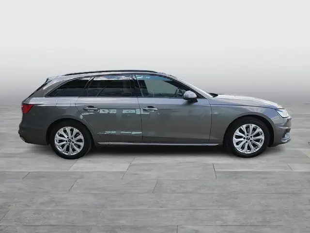 Audi A4 view 6
