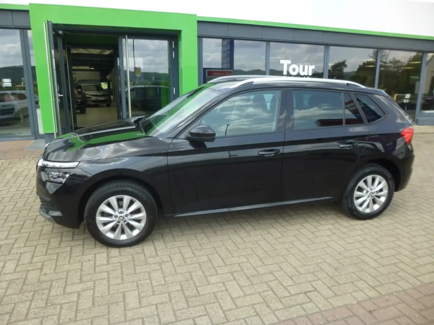 Skoda Kamiq Ambition 1.0 TSI EU6d-T Schwarz - 2