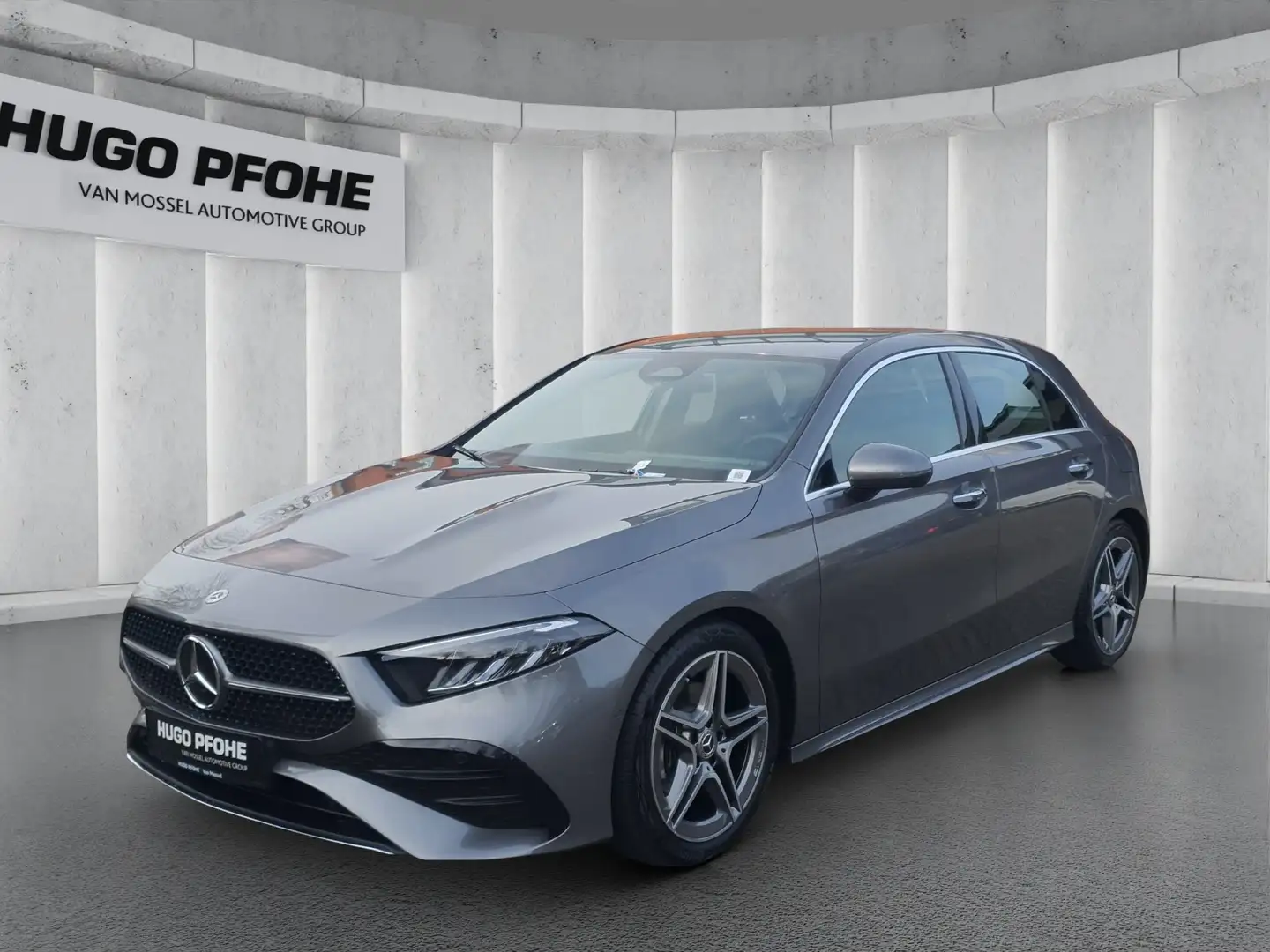 Mercedes-Benz A 200 AMG Line Aut. | LED | ACC | RFK | SHZ | PDC | LMF Grau - 1