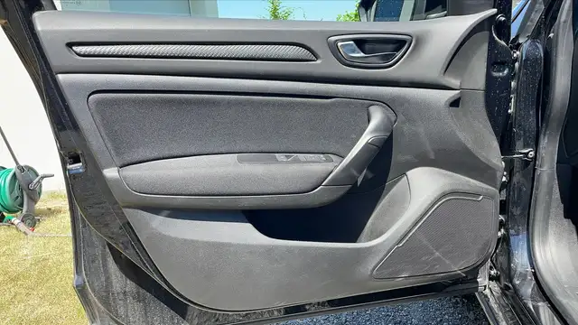 Renault Megane view 7