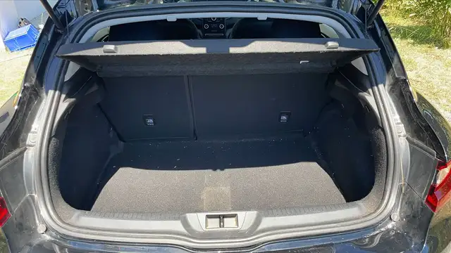 Renault Megane view 14