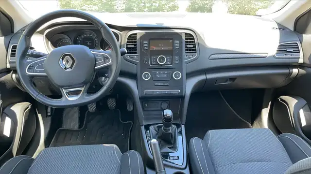 Renault Megane view 11