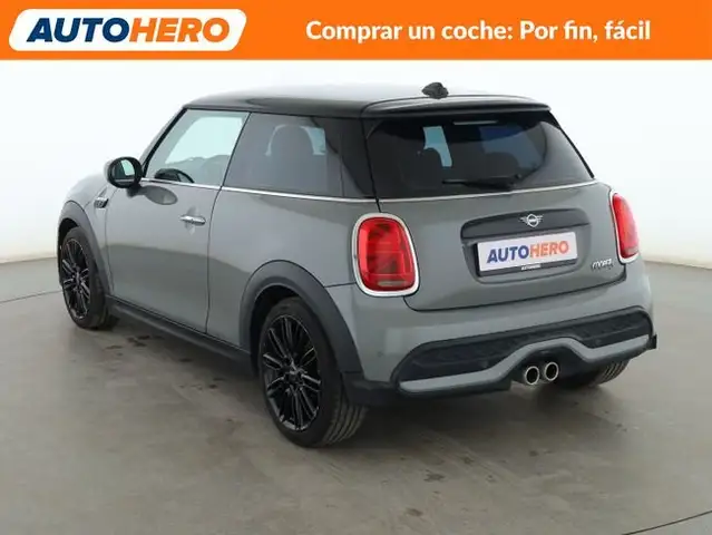 Mini Hatch view 4