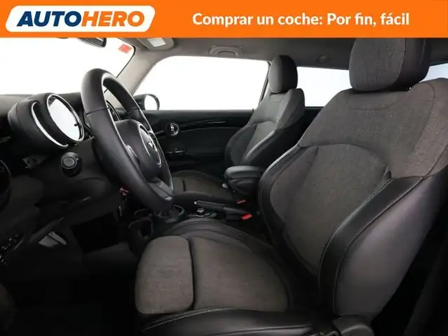 Mini Hatch view 11