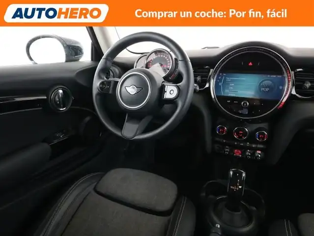 Mini Hatch view 14
