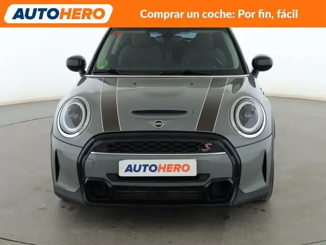 Mini Hatch view 9