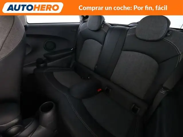 Mini Hatch view 15