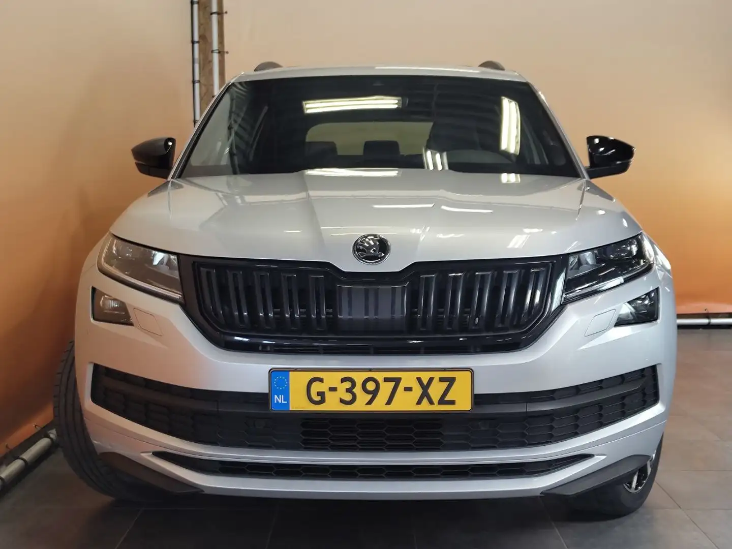 Skoda Kodiaq 2.0 TSI 4x4 Sportline Business bomvol! pano | spor Gris - 2