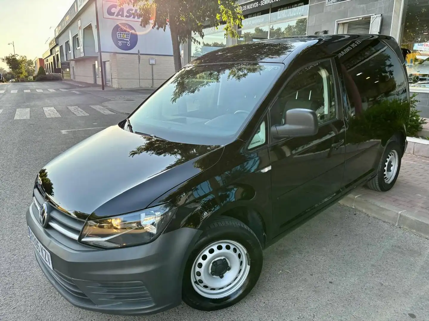 Volkswagen Caddy Furgón 2.0TDI Business 55kW Schwarz - 1
