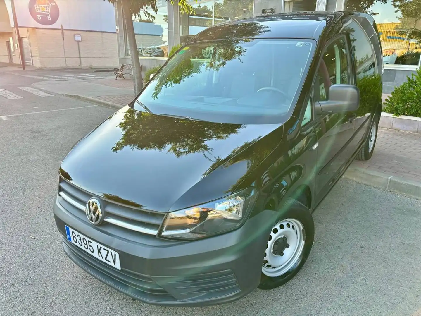 Volkswagen Caddy Furgón 2.0TDI Business 55kW Schwarz - 2