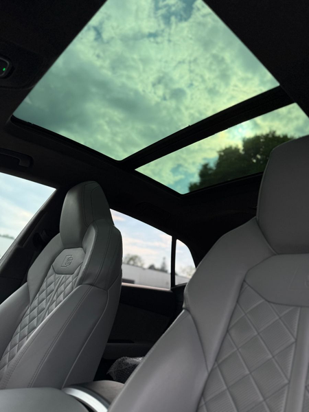 Audi SQ8 4.0 TFSI quattro *BLP 152.700*STANDHEIZUNG* — photo 13