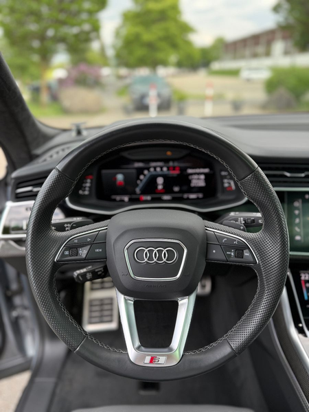 Audi SQ8 4.0 TFSI quattro *BLP 152.700*STANDHEIZUNG* — photo 14
