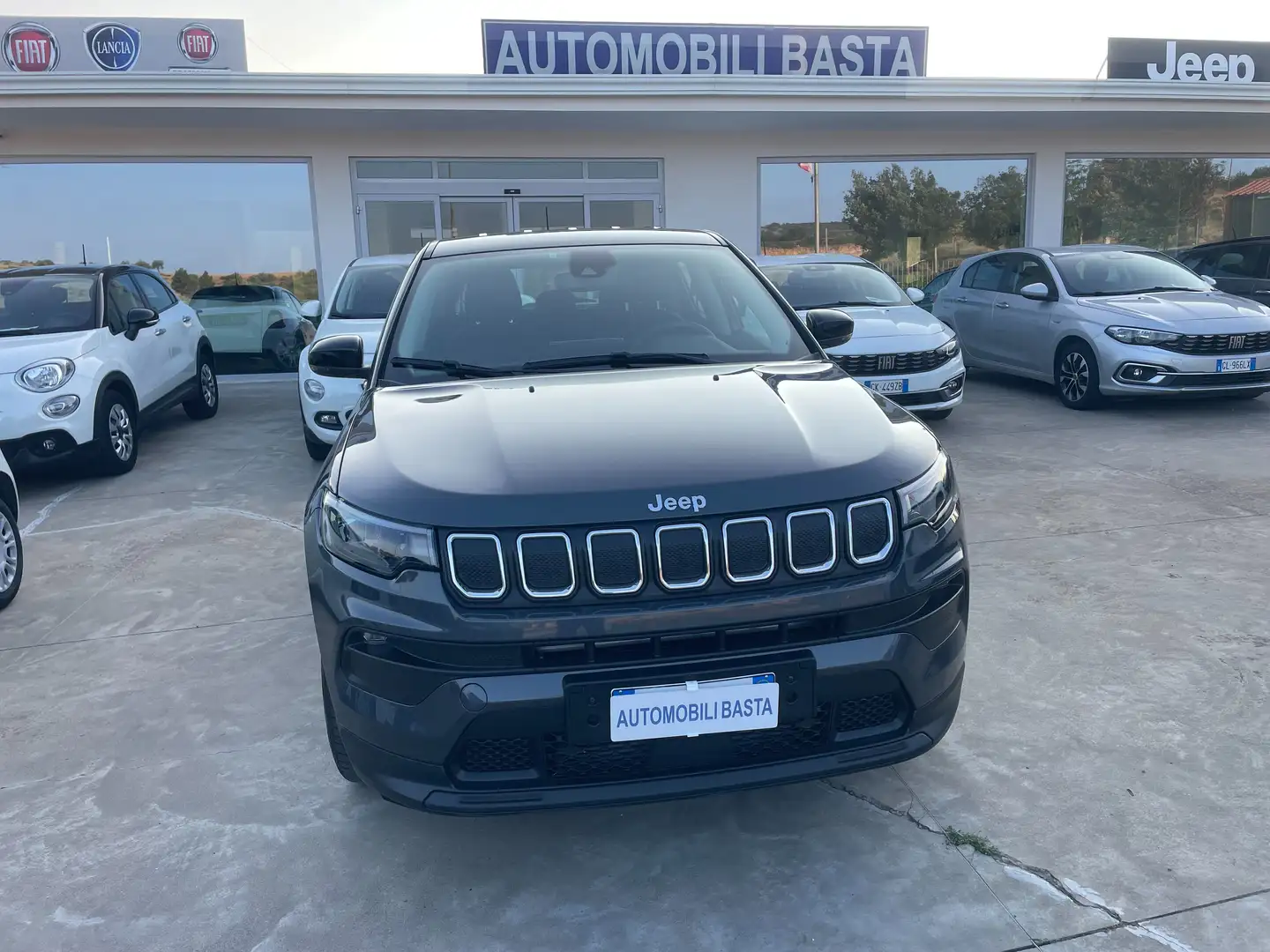 Jeep Compass Compass 1.6 mjt Longitude 2wd 130 CV "Km 60.000" Gris - 1