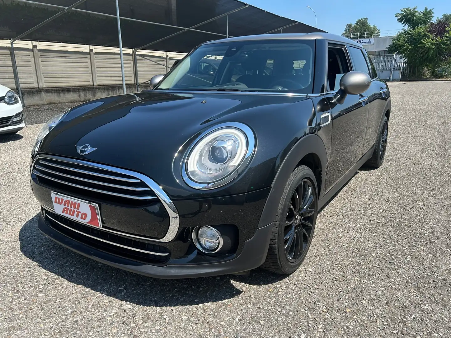 MINI Cooper D Clubman Mini 2.0 Cooper D HYPE Clubman Automatica Zwart - 1