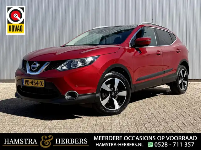 Nissan Qashqai 1.2 Tekna rood, automaat, trekhaak
