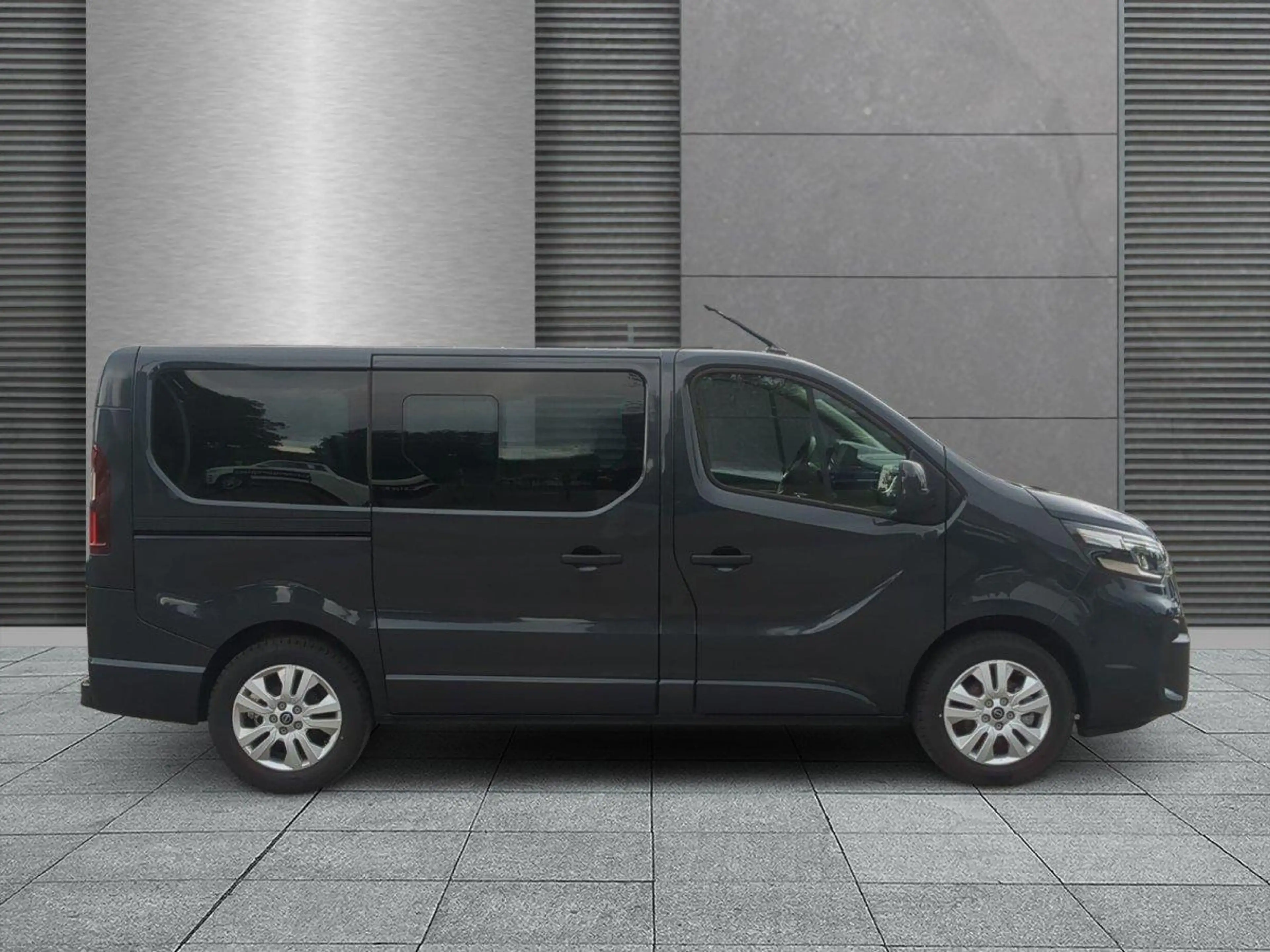 Nissan Primastar Tekna L1H1 GJR+SHZ+Doppelklima dCi 150 110 kW (... — photo 2