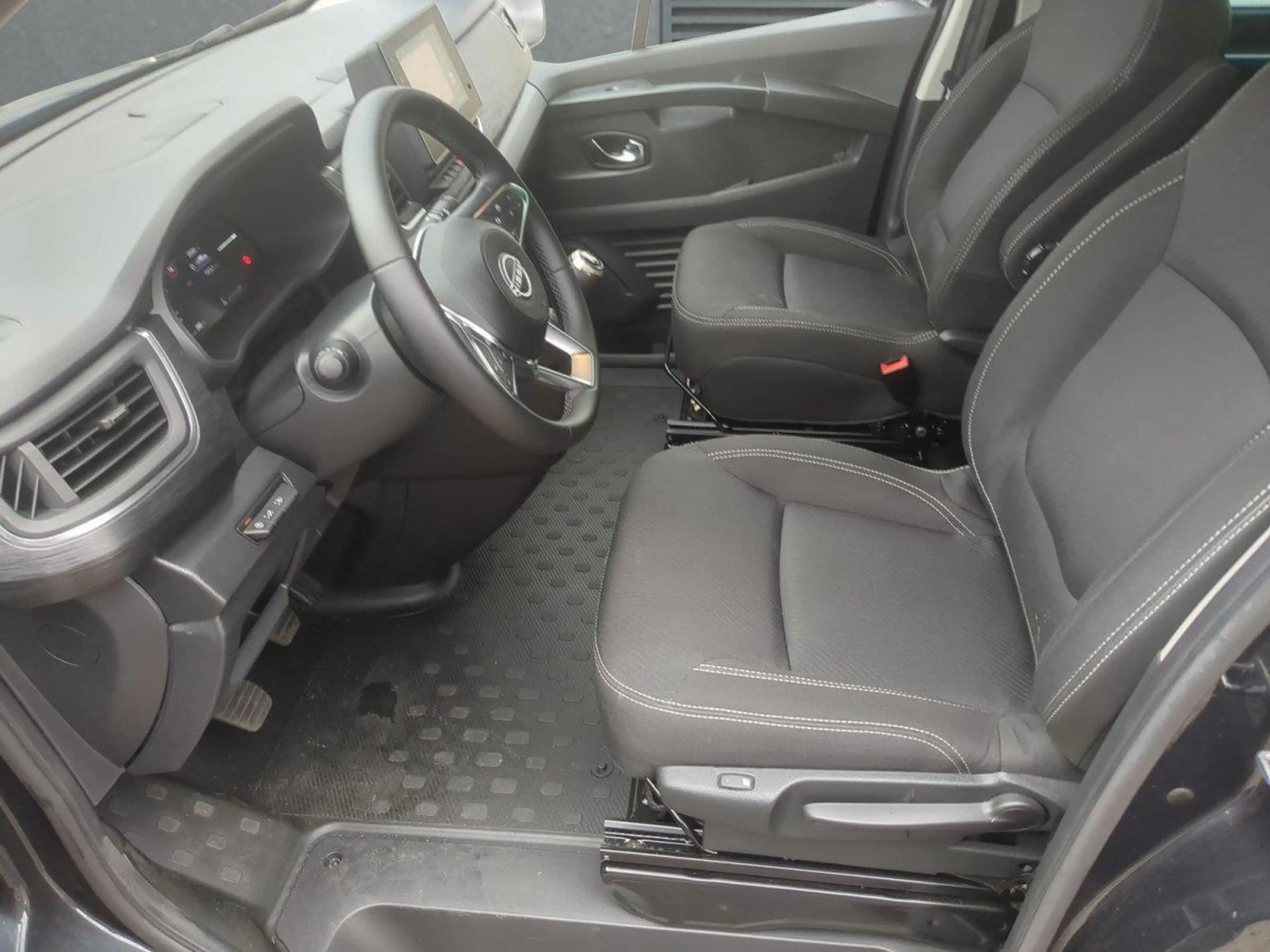Nissan Primastar Tekna L1H1 GJR+SHZ+Doppelklima dCi 150 110 kW (... — photo 4