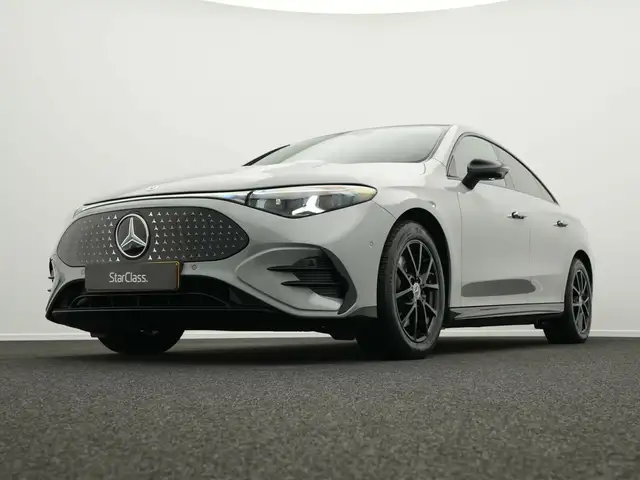 Mercedes-Benz CLA view 10