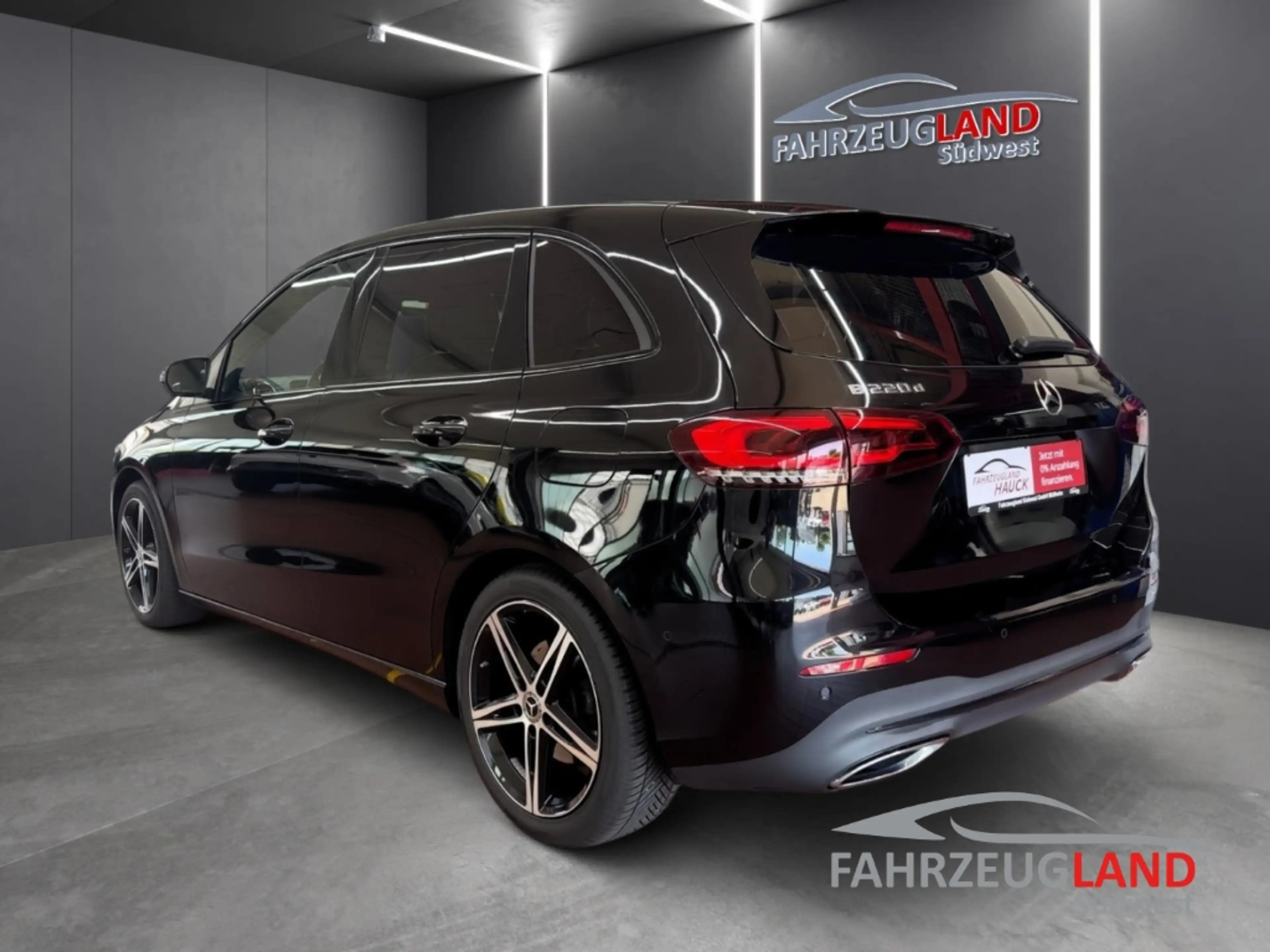 Mercedes-Benz B 220 d Business Fahrassistenz-Paket Leder-Paket MULTIBE — photo 4
