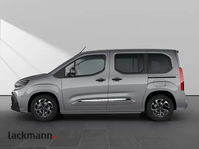 Toyota Proace City view 7