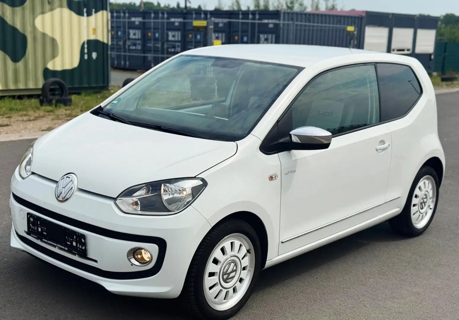 Volkswagen up! white  Navi Sonder Edition White Alu TOP Weiß - 2