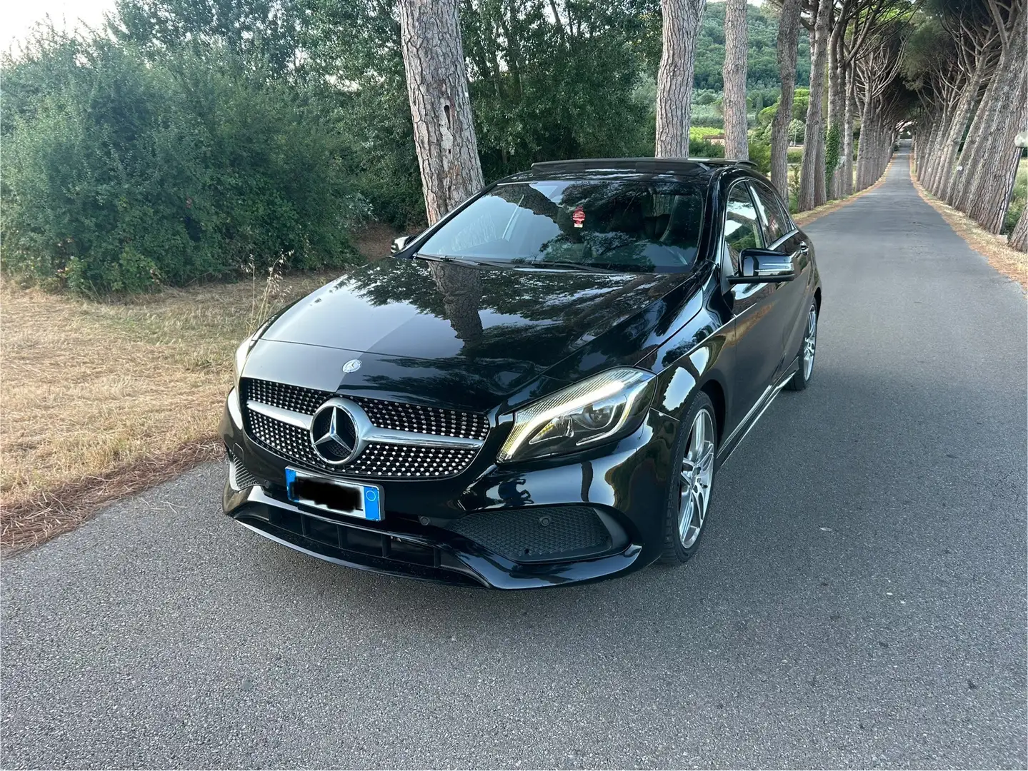 Mercedes-Benz A 180 d Premium auto AMG - 1