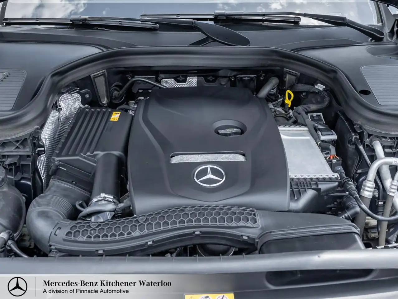 Mercedes-Benz GLC снимка Mercedes-Benz GLC