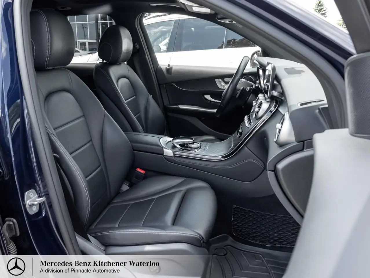 Mercedes-Benz GLC снимка Mercedes-Benz GLC