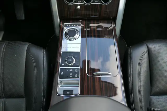 Land Rover Range Rover view 14