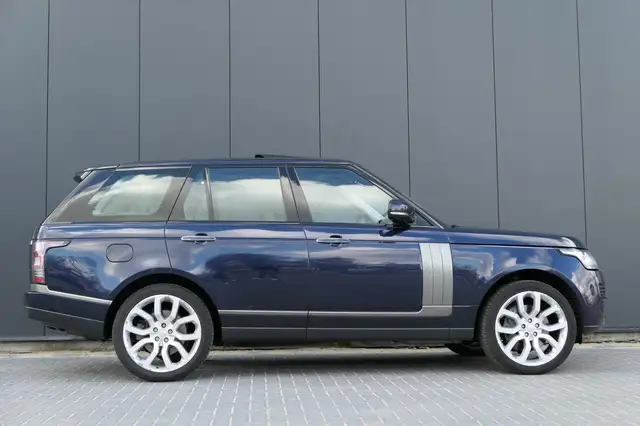Land Rover Range Rover view 5
