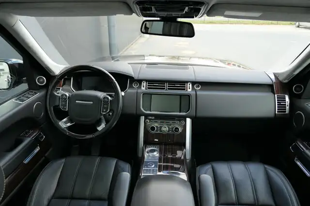 Land Rover Range Rover view 11