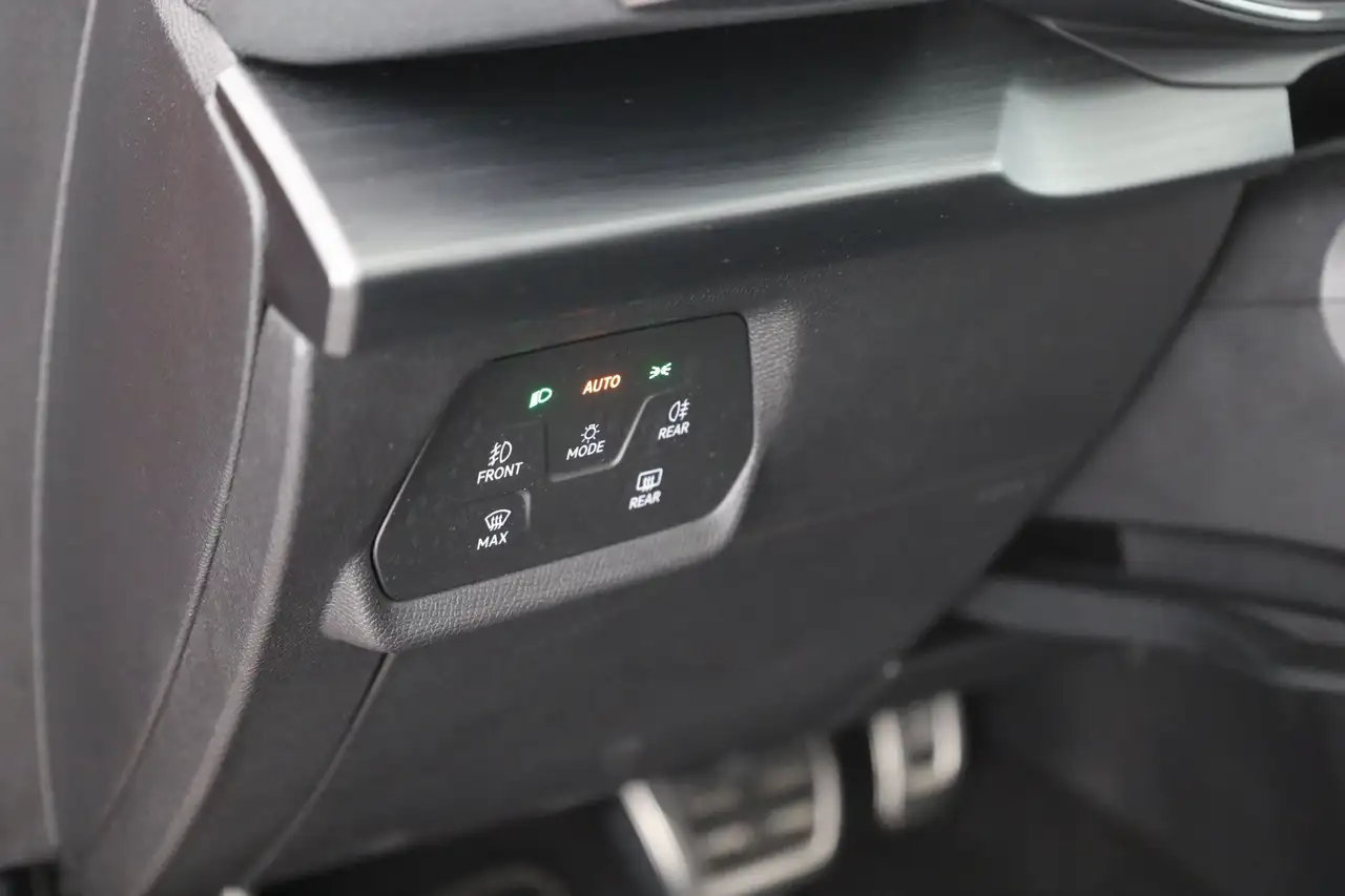 Cupra Leon 2.0 TSI DSG VZ LED Navi ACC Panorama Leder, миниатюра 20