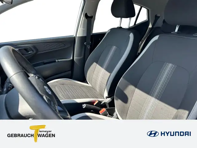 Hyundai I10 view 10