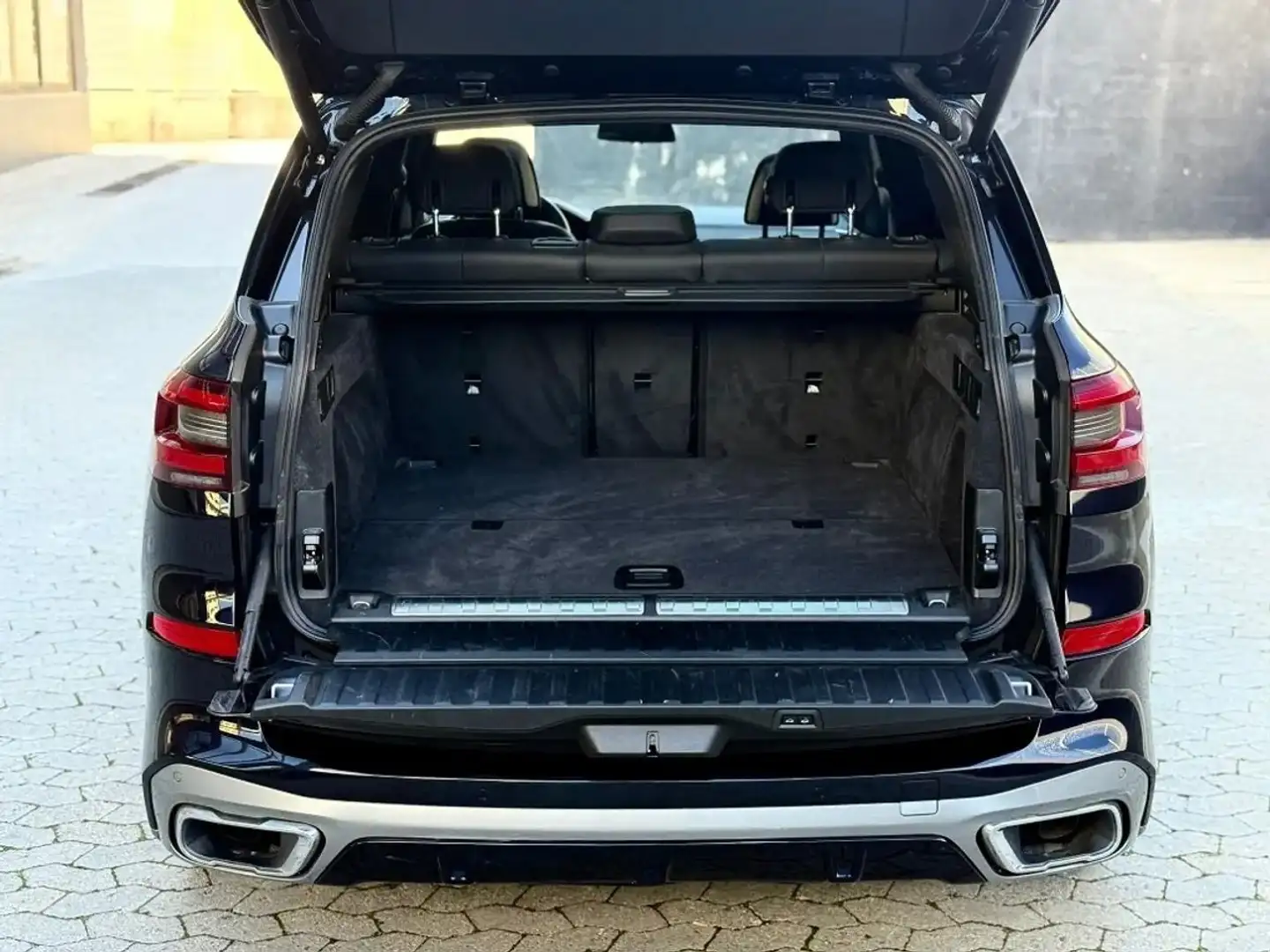 BMW X5 xDrive45e Negro - 2