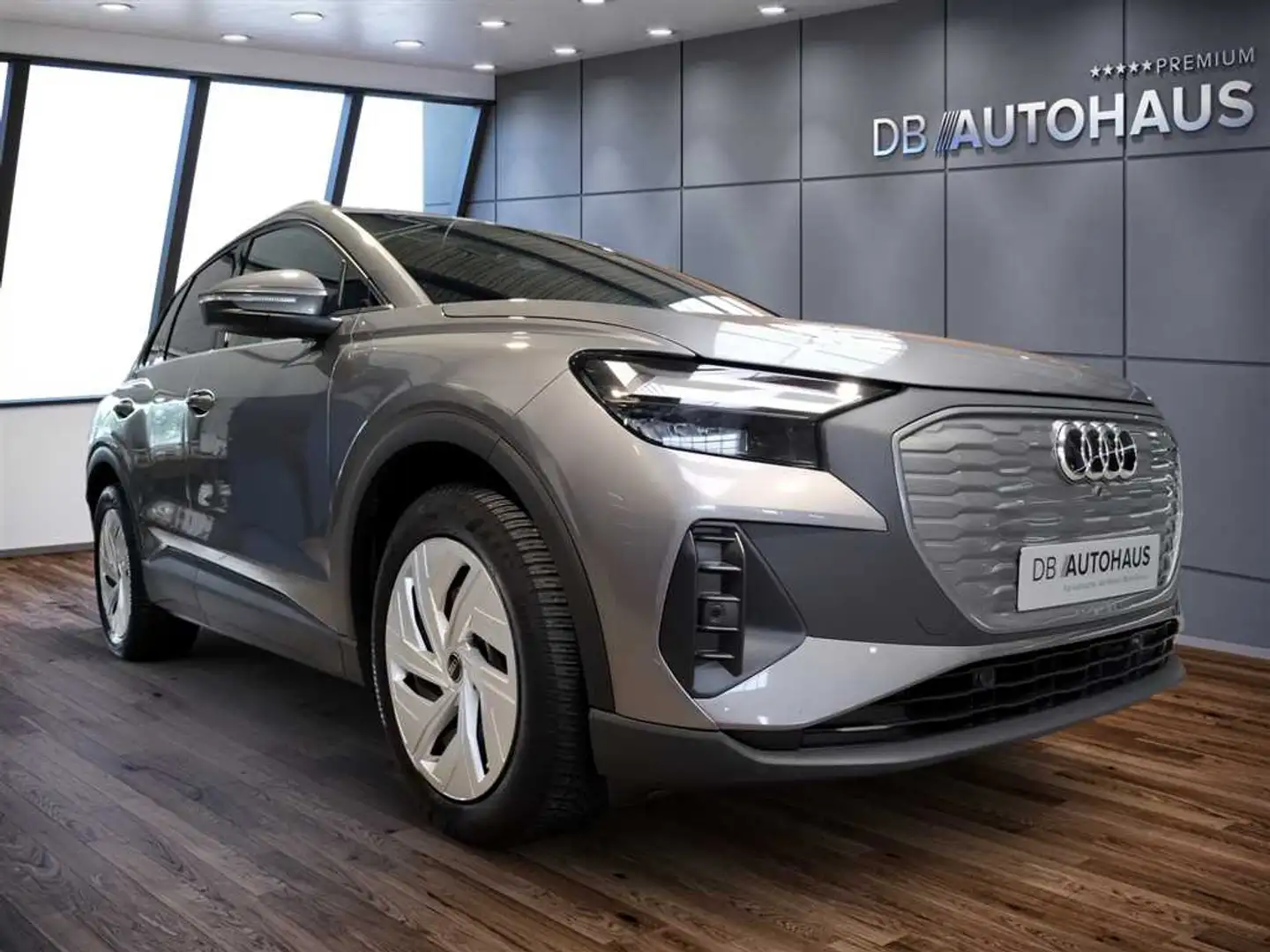 Audi Q4 e-tron 40 Grau - 2