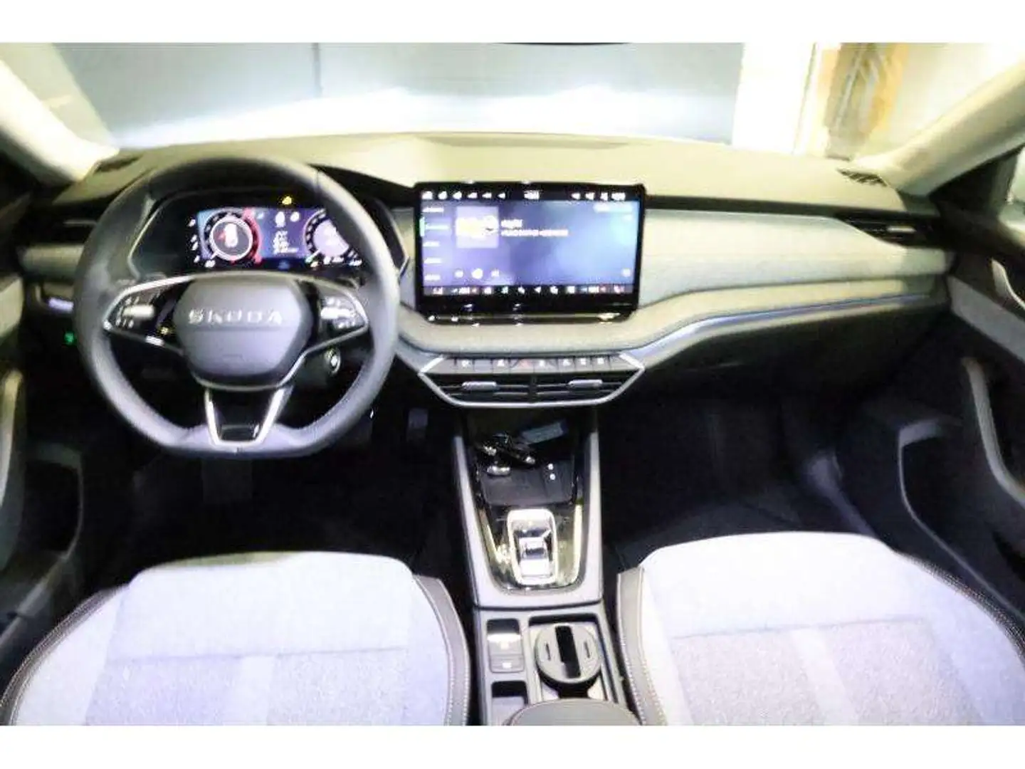 Skoda Octavia Selection Blanc - 2