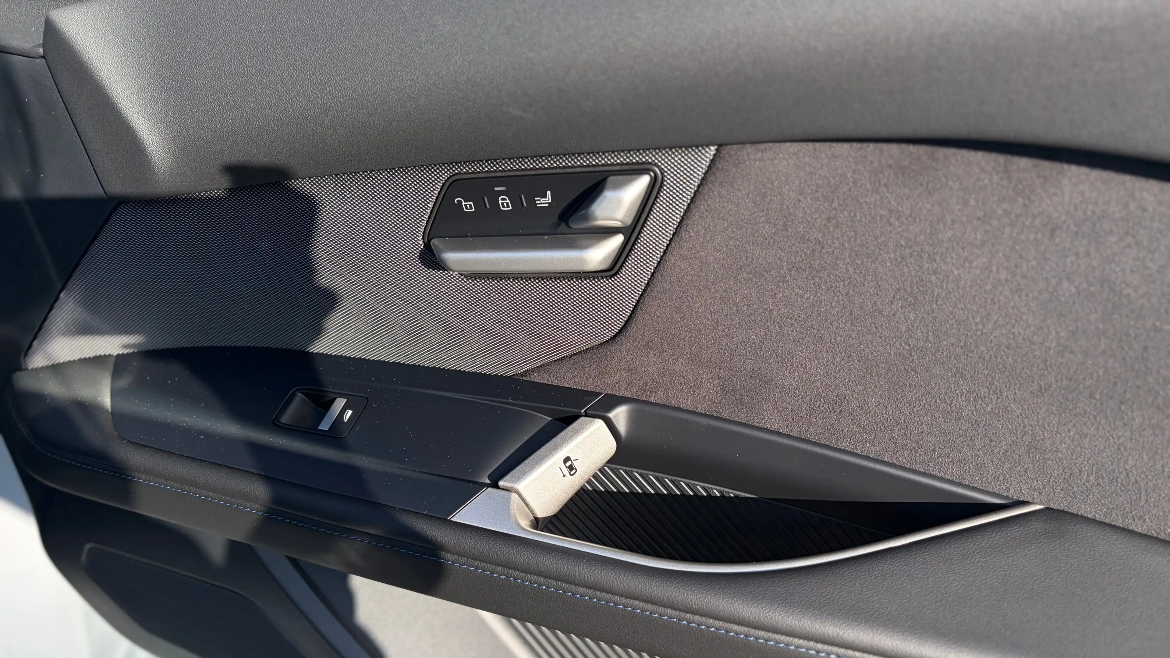 BMW i3 50 xDrive M Sport|Pano|Autobahn-&City-Ass. — photo 12
