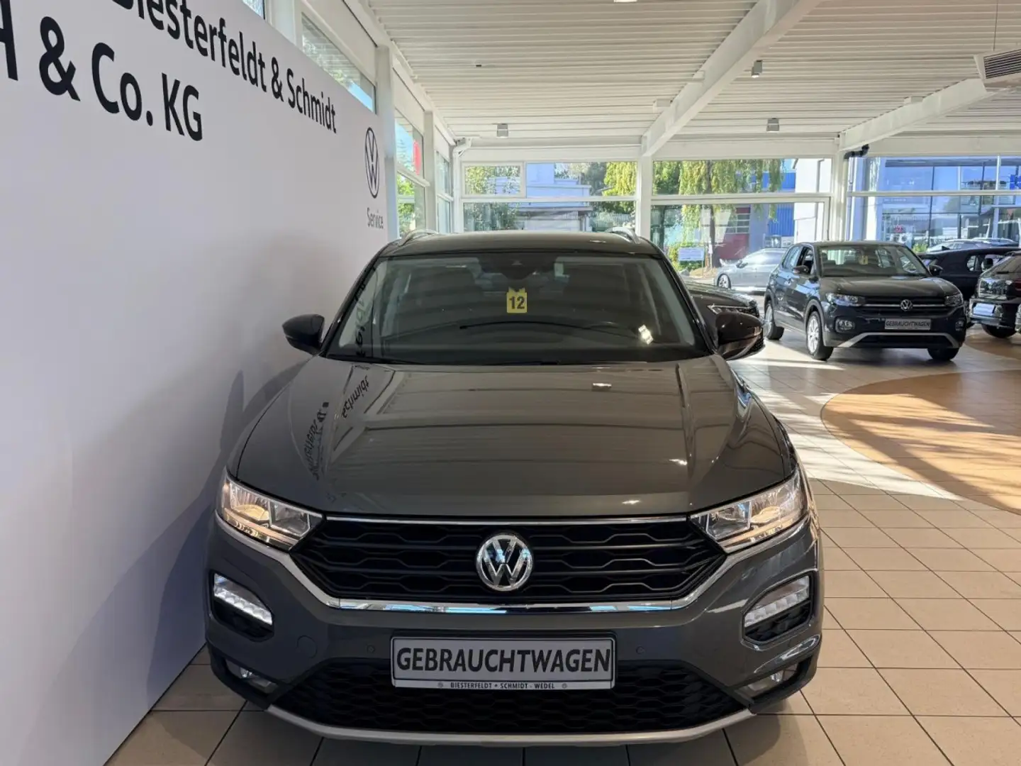Volkswagen T-Roc Style 1.0TSI LED Navi PDC RFK GJR ACC Klima Navi Grijs - 2