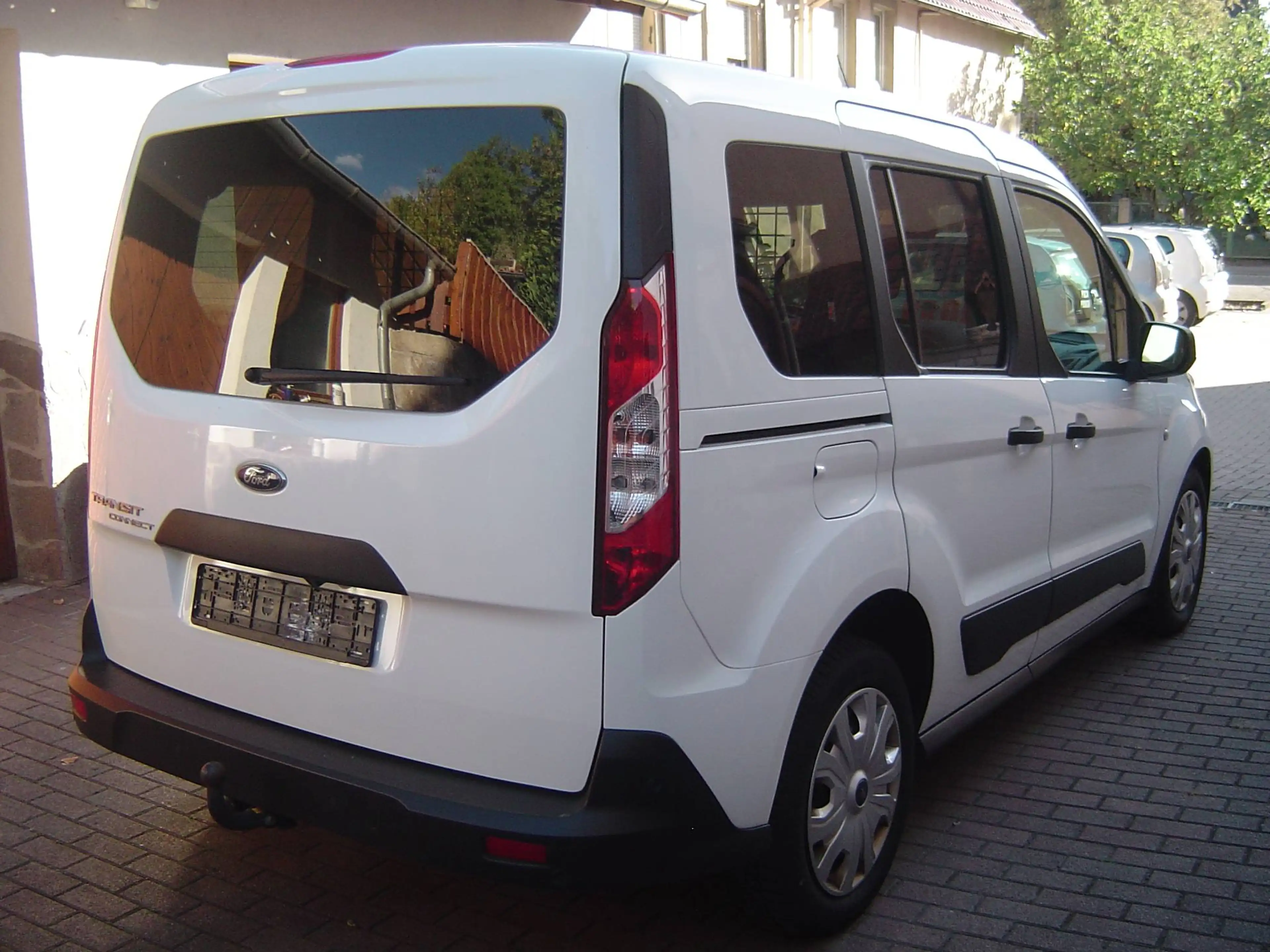 Ford Transit Connect Kombi Trend 230L1 LKW — photo 2